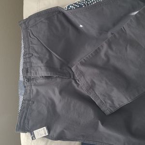 Daniel Cremieux Mens  chino slacks 35x32 Graphite Gray NWT